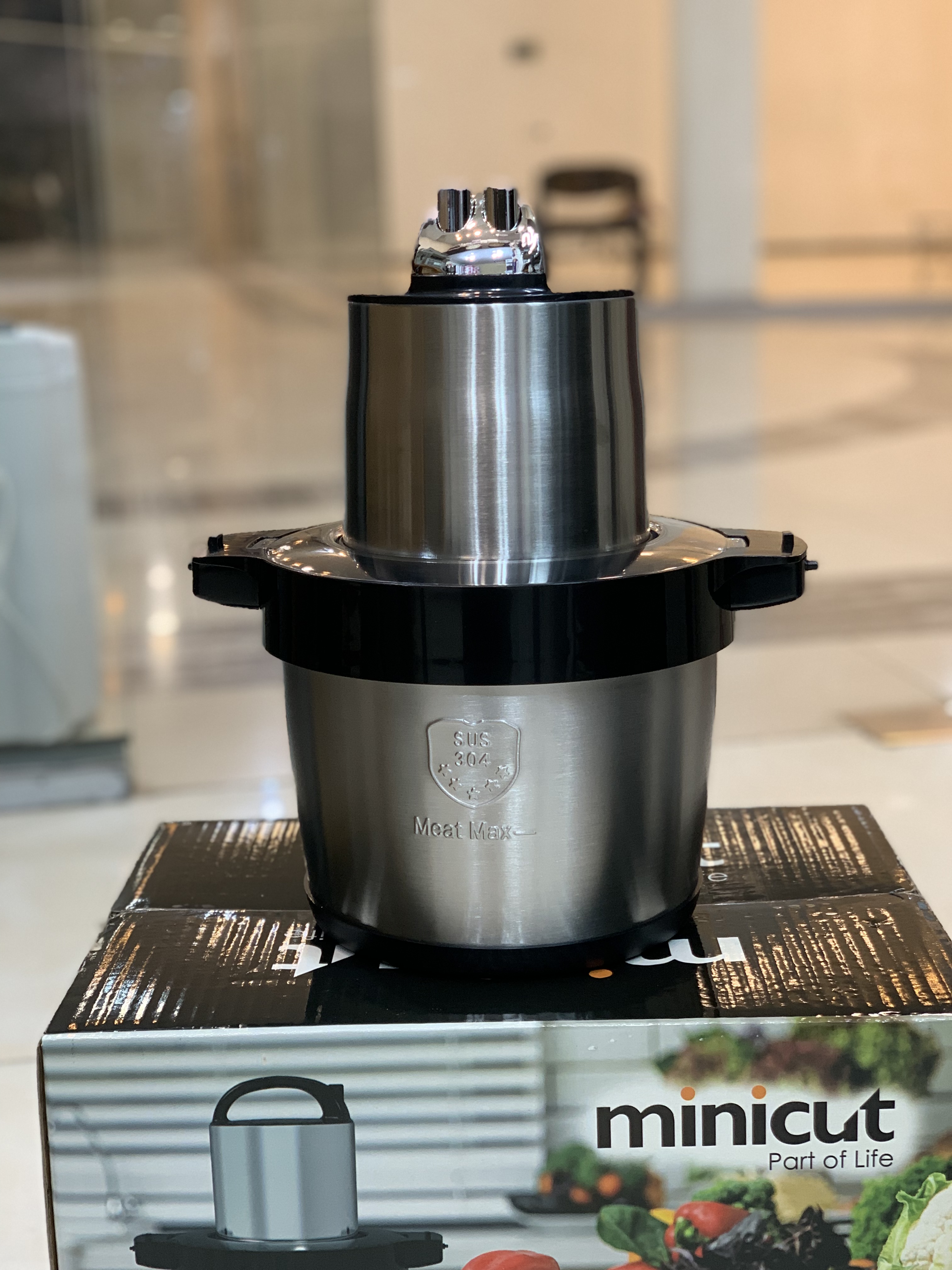 خردکن مینیکات مدل MC60 با ظرفیت ۶ کیلوگرم